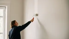 Professionelles Ergebnis beim Streichen der Wände mit einem einfachen Trick