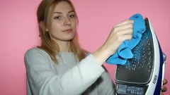 Mit diesem Kniff bleibt deine Wäsche nach jedem Bügeln garantiert fleckenfrei